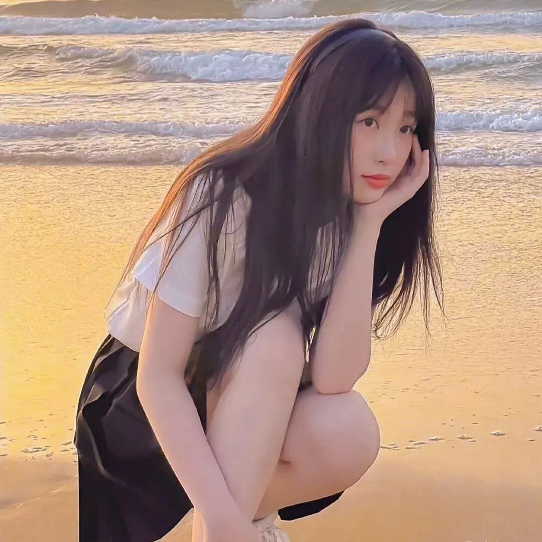 年轻女孩爱过来